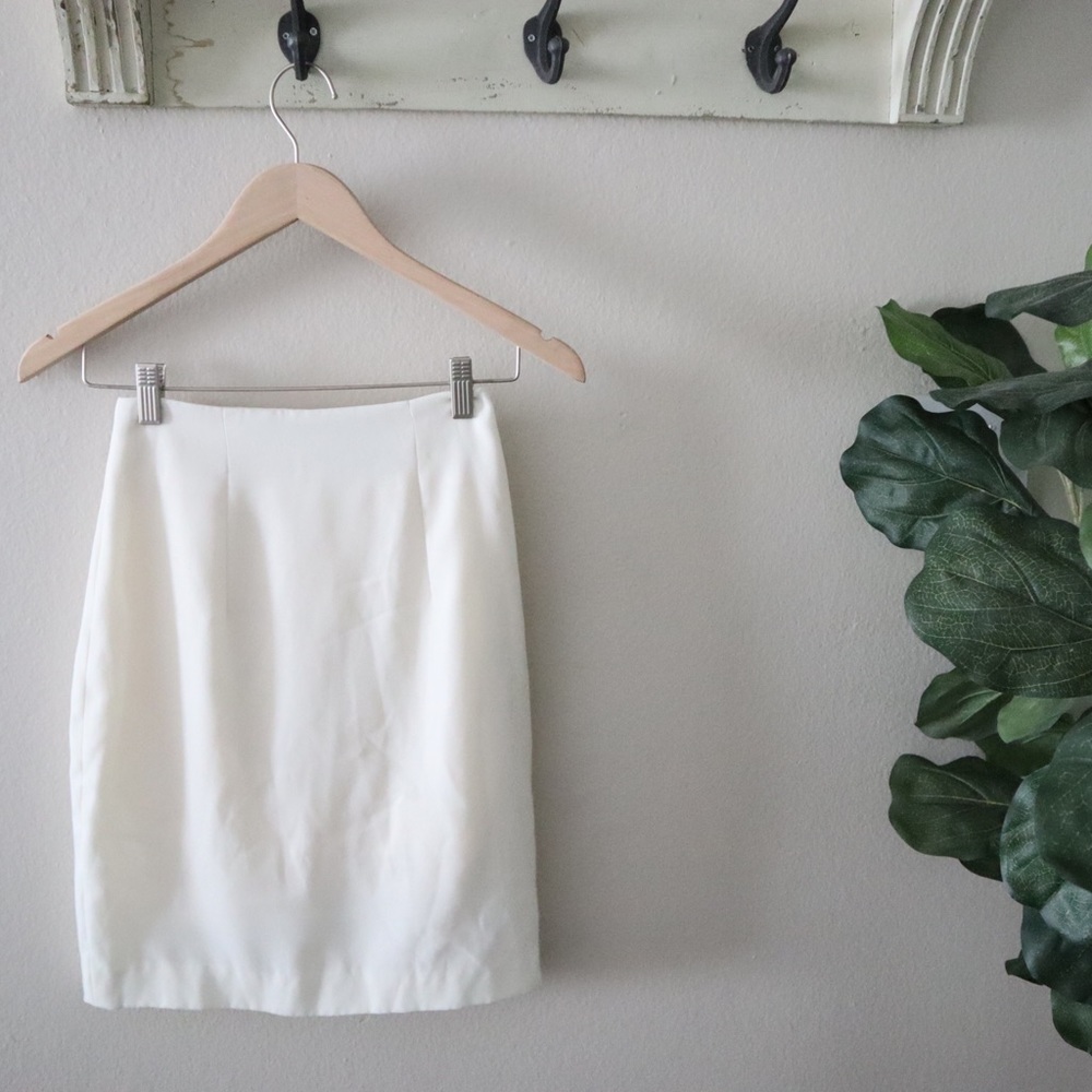 🦋 3 for $30 🦋 Vintage skirt